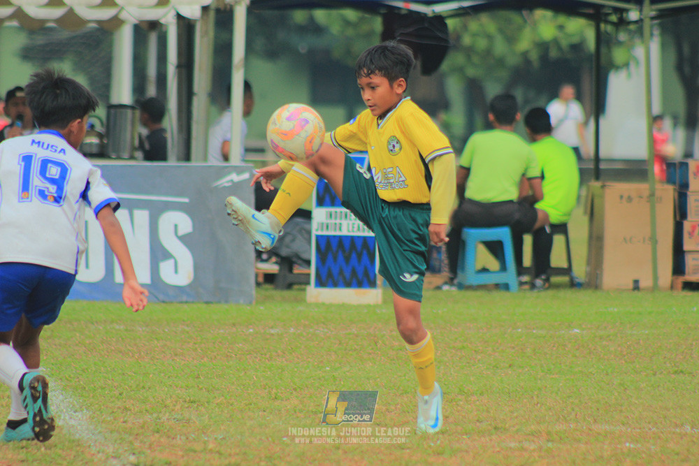 big 24 ijl u11 140624 maesa pararaider white vs java soccer academy