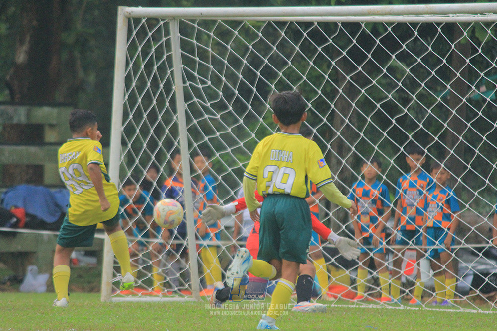 big 24 ijl u11 140624 maesa pararaider white vs java soccer academy