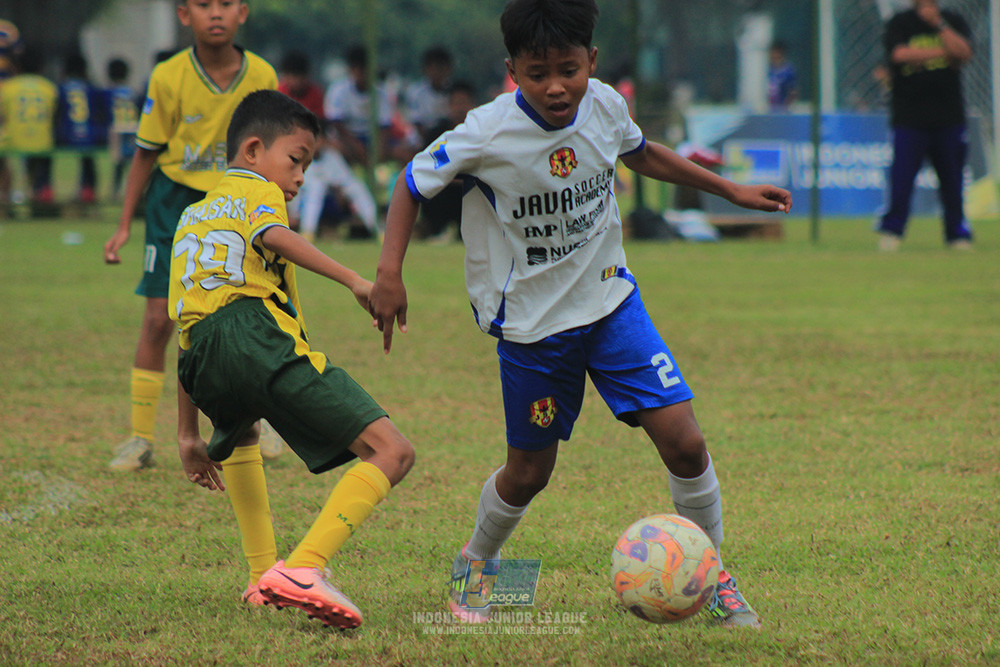 big 24 ijl u11 140624 maesa pararaider white vs java soccer academy