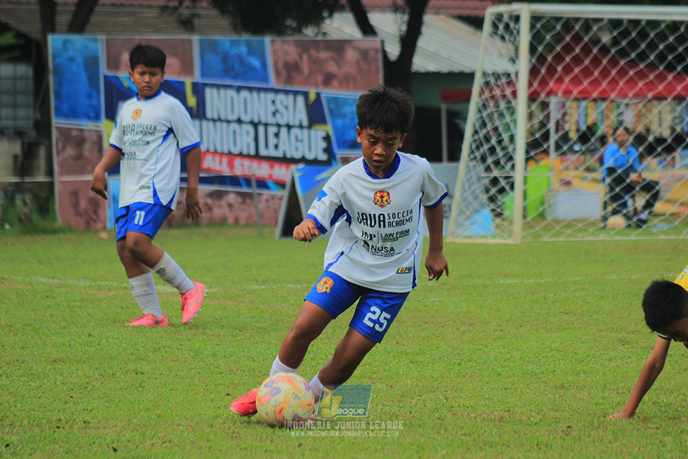 big 24 ijl u11 140624 maesa pararaider white vs java soccer academy