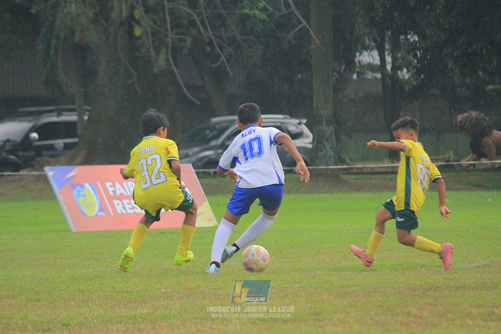 big 24 ijl u11 140624 maesa pararaider white vs java soccer academy