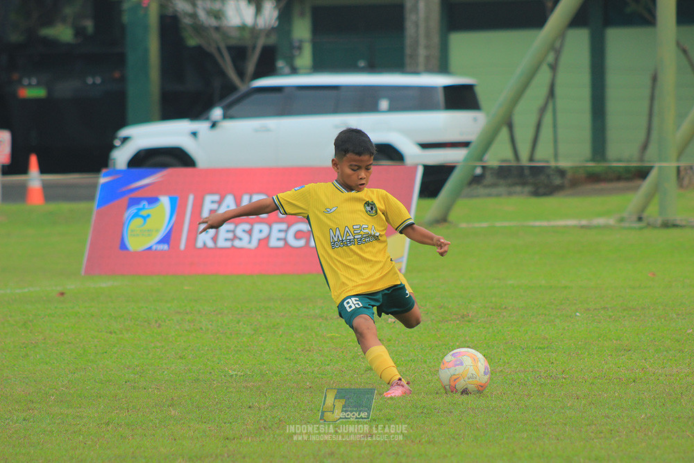 big 24 ijl u11 140624 maesa pararaider white vs java soccer academy