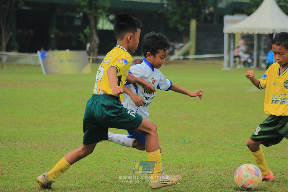 big 24 ijl u11 140624 maesa pararaider white vs java soccer academy