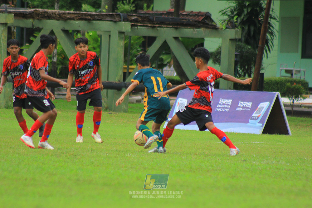 ijl bi 8 u13 100125 sparta 1979 vs newland fa