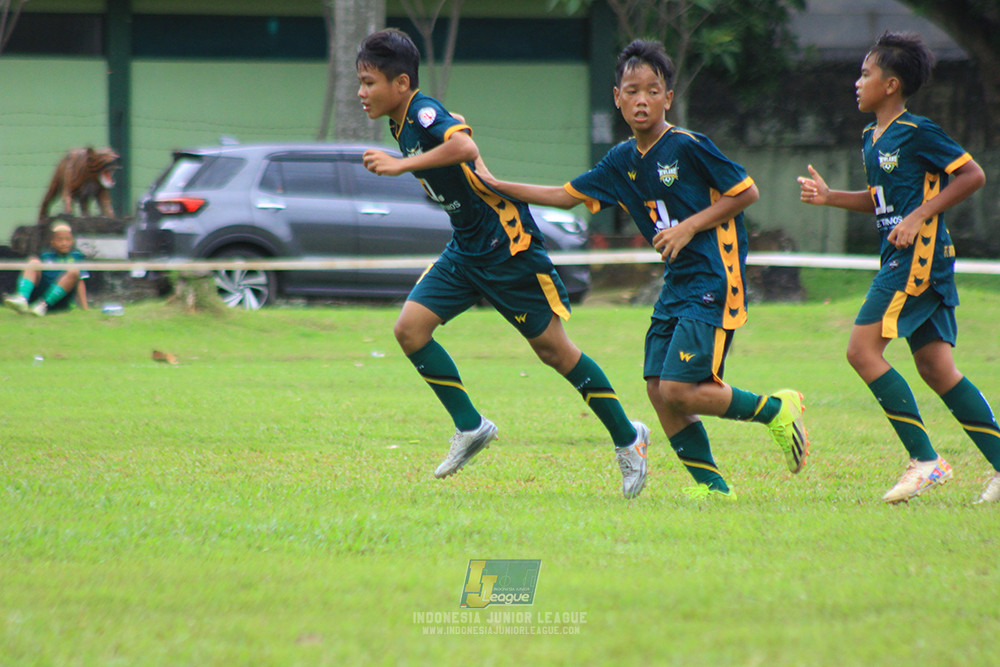 ijl bi 8 u13 100125 sparta 1979 vs newland fa