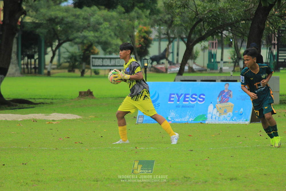 ijl bi 8 u13 100125 sparta 1979 vs newland fa