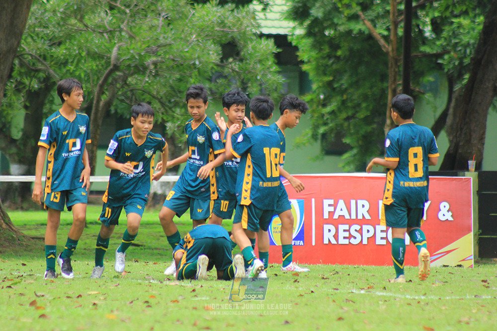 ijl bi 8 u13 100125 sparta 1979 vs newland fa