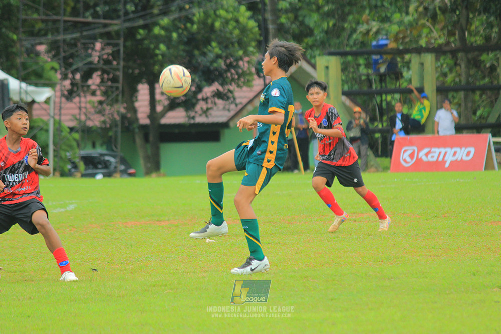 ijl bi 8 u13 100125 sparta 1979 vs newland fa