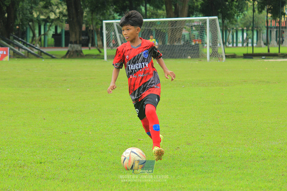 ijl bi 8 u13 100125 sparta 1979 vs newland fa