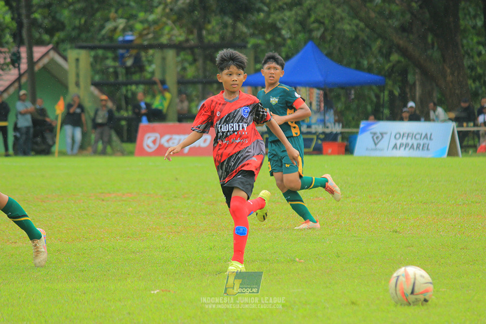 ijl bi 8 u13 100125 sparta 1979 vs newland fa