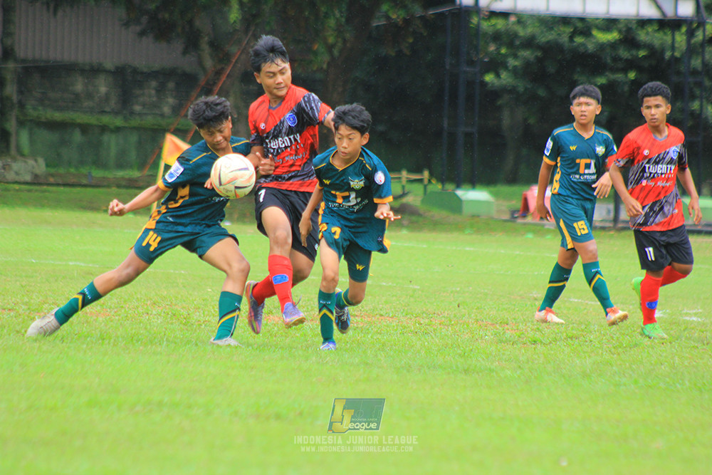 ijl bi 8 u13 100125 sparta 1979 vs newland fa