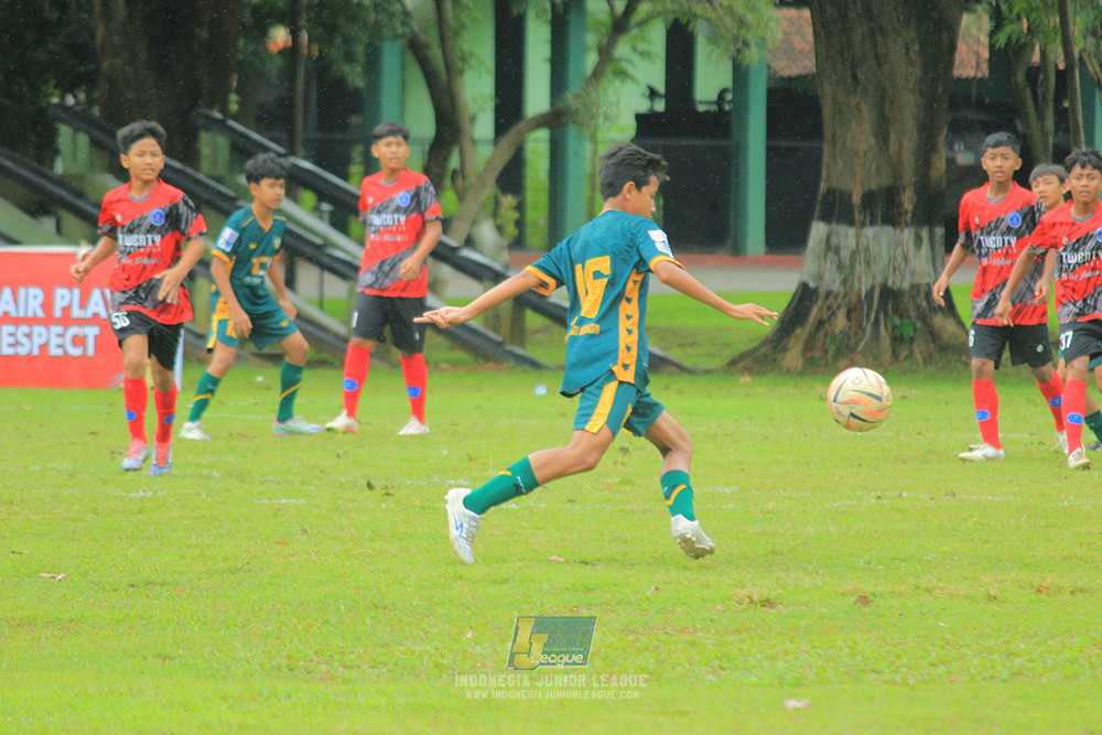 ijl bi 8 u13 100125 sparta 1979 vs newland fa