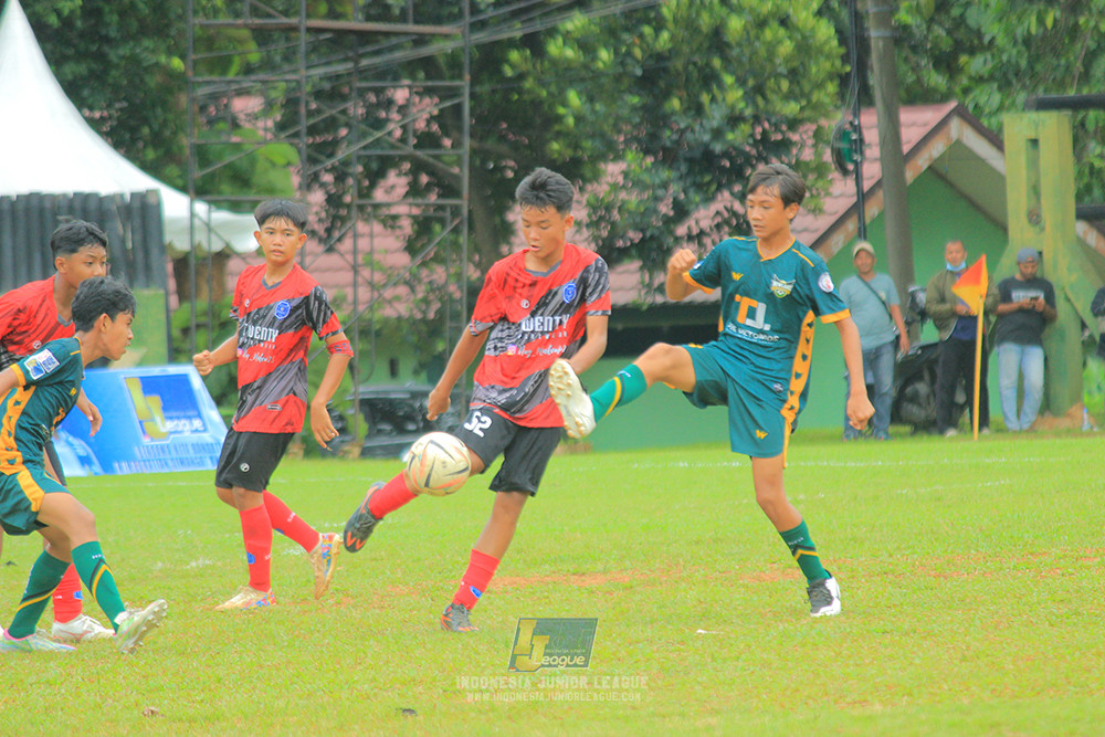 ijl bi 8 u13 100125 sparta 1979 vs newland fa