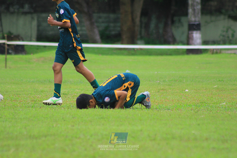 ijl bi 8 u13 100125 sparta 1979 vs newland fa
