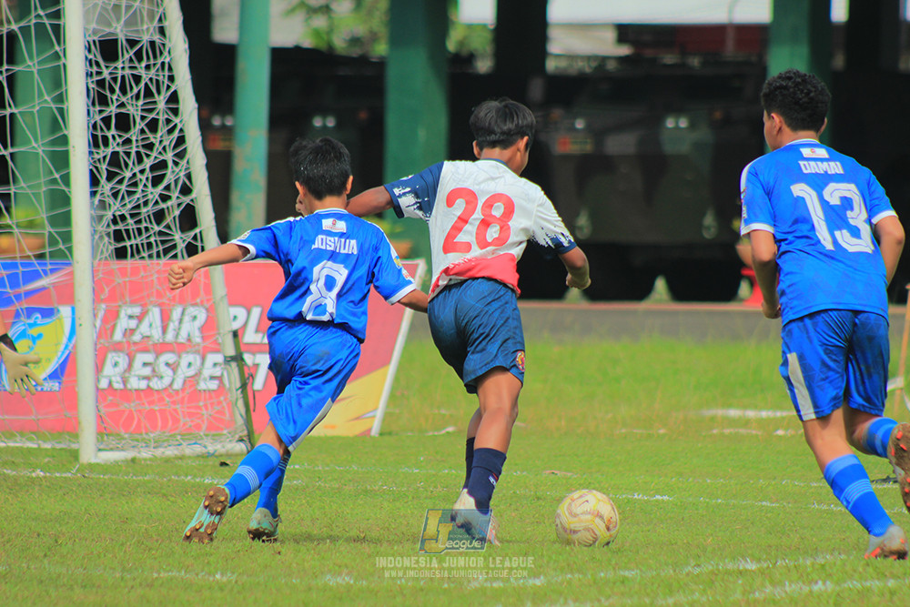 ijl big 8 champ u12 161125 wins soccer school vs binna banua fc blue