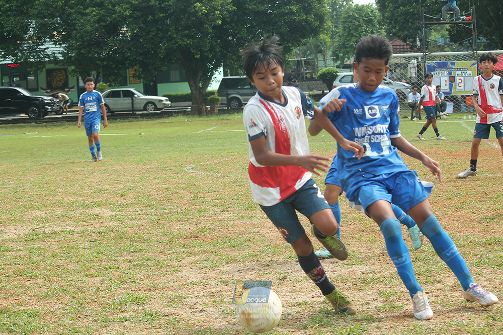 ijl big 8 champ u12 161125 wins soccer school vs binna banua fc blue
