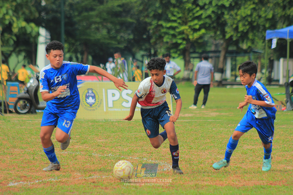 ijl big 8 champ u12 161125 wins soccer school vs binna banua fc blue