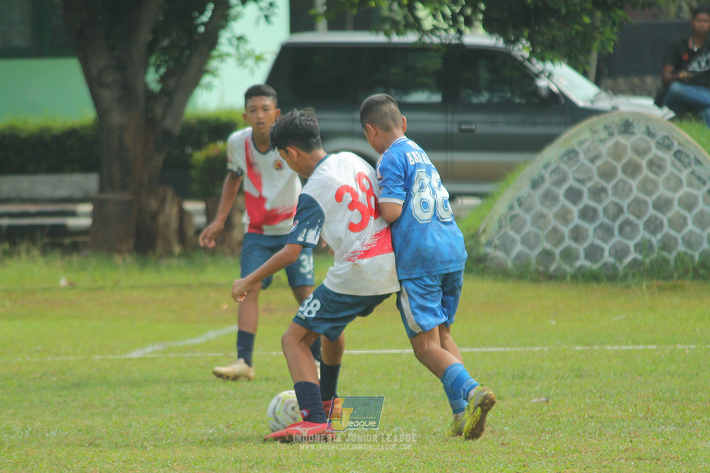 ijl big 8 champ u12 161125 wins soccer school vs binna banua fc blue