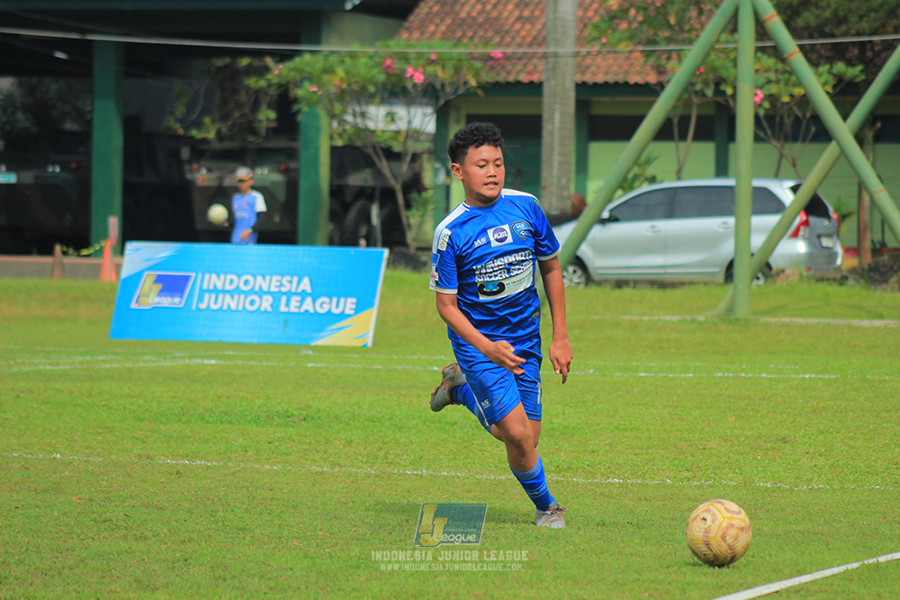 ijl big 8 champ u12 161125 wins soccer school vs binna banua fc blue