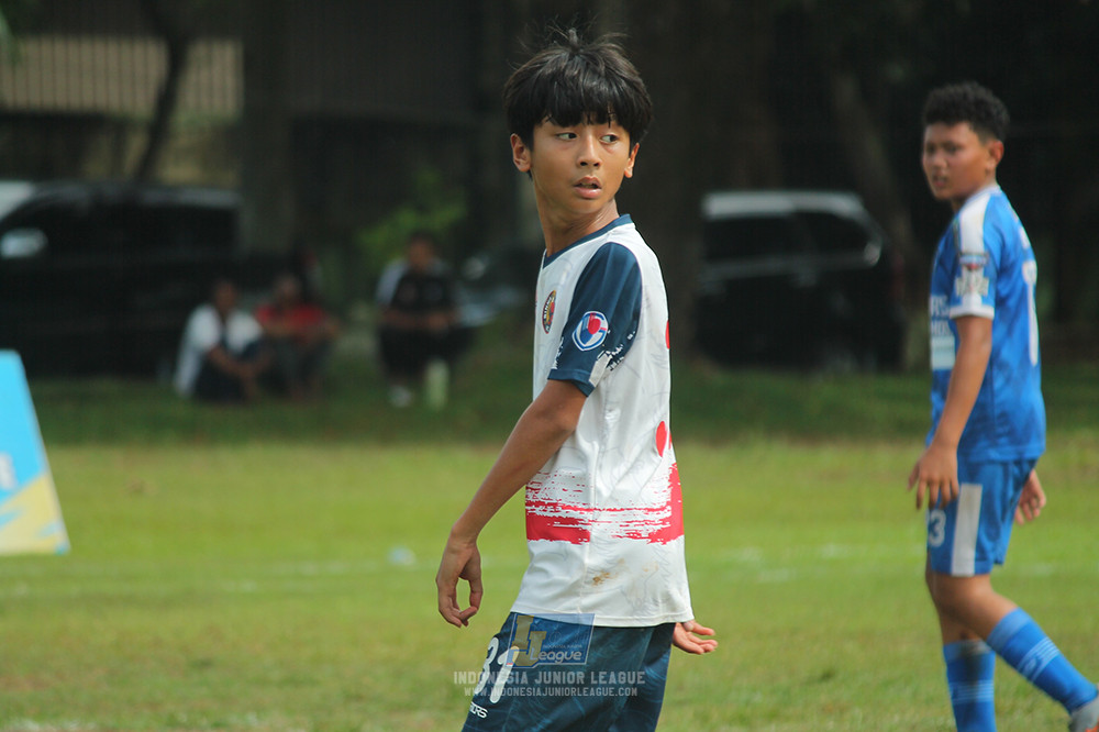 ijl big 8 champ u12 161125 wins soccer school vs binna banua fc blue