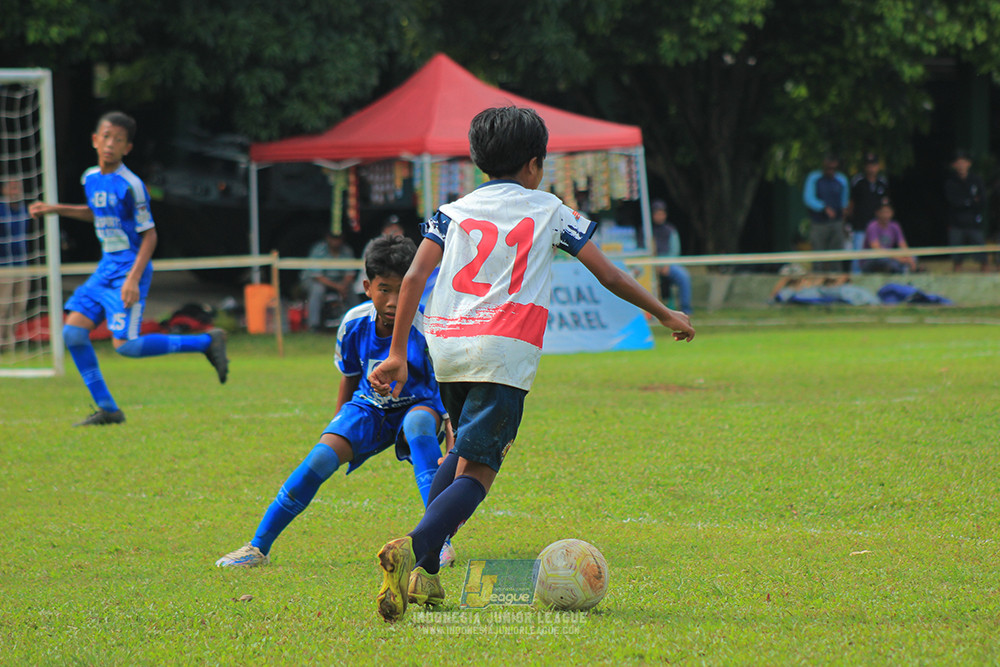 ijl big 8 champ u12 161125 wins soccer school vs binna banua fc blue