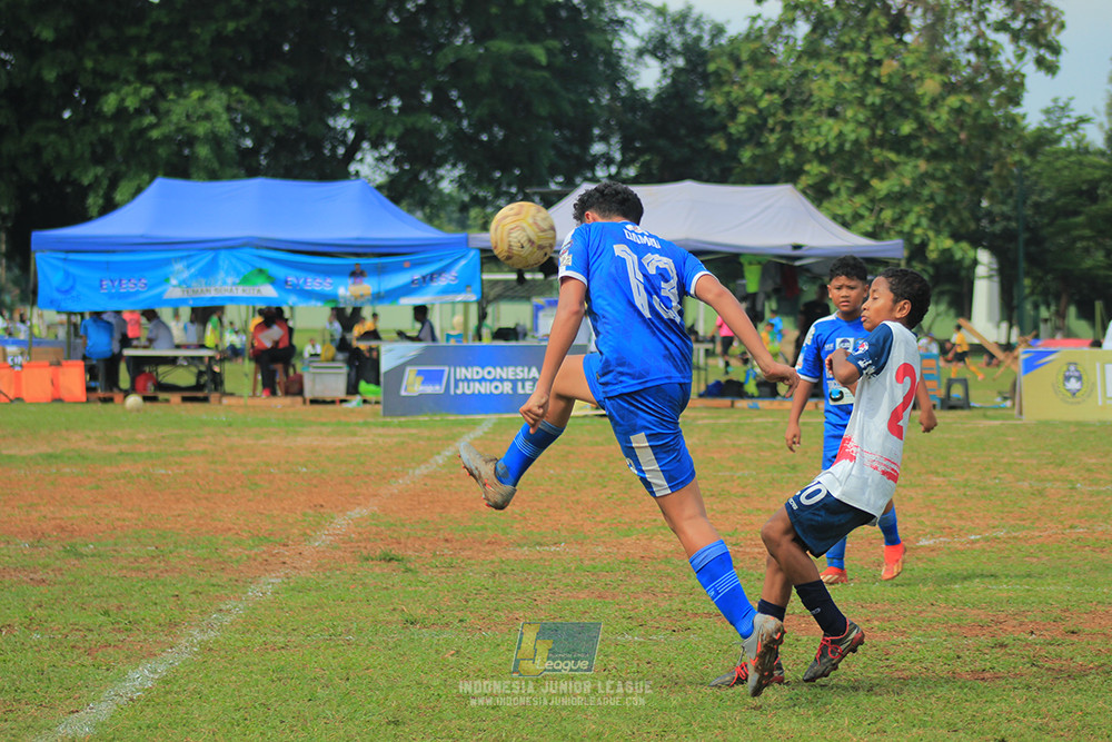 ijl big 8 champ u12 161125 wins soccer school vs binna banua fc blue