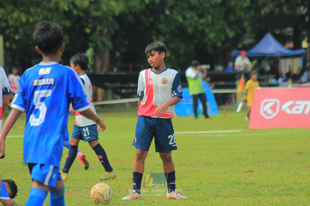 ijl big 8 champ u12 161125 wins soccer school vs binna banua fc blue