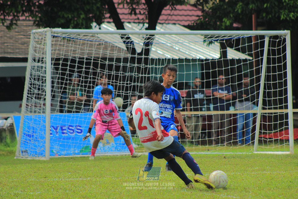 ijl big 8 champ u12 161125 wins soccer school vs binna banua fc blue