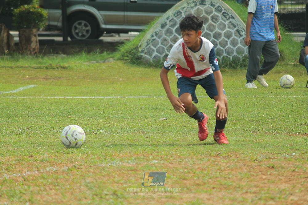 ijl big 8 champ u12 161125 wins soccer school vs binna banua fc blue