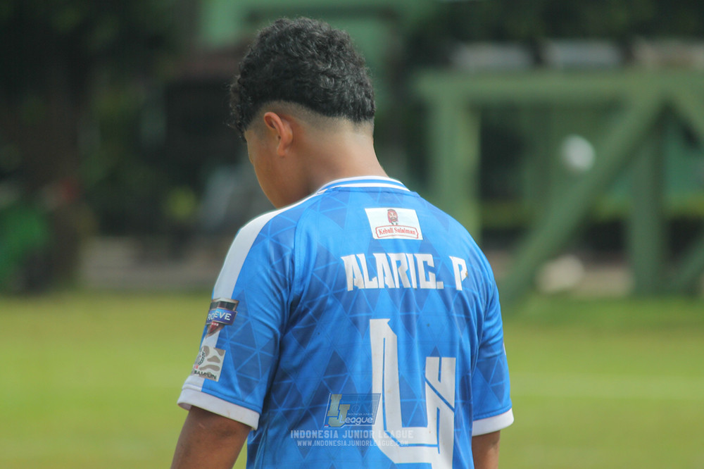 ijl big 8 champ u12 161125 wins soccer school vs binna banua fc blue