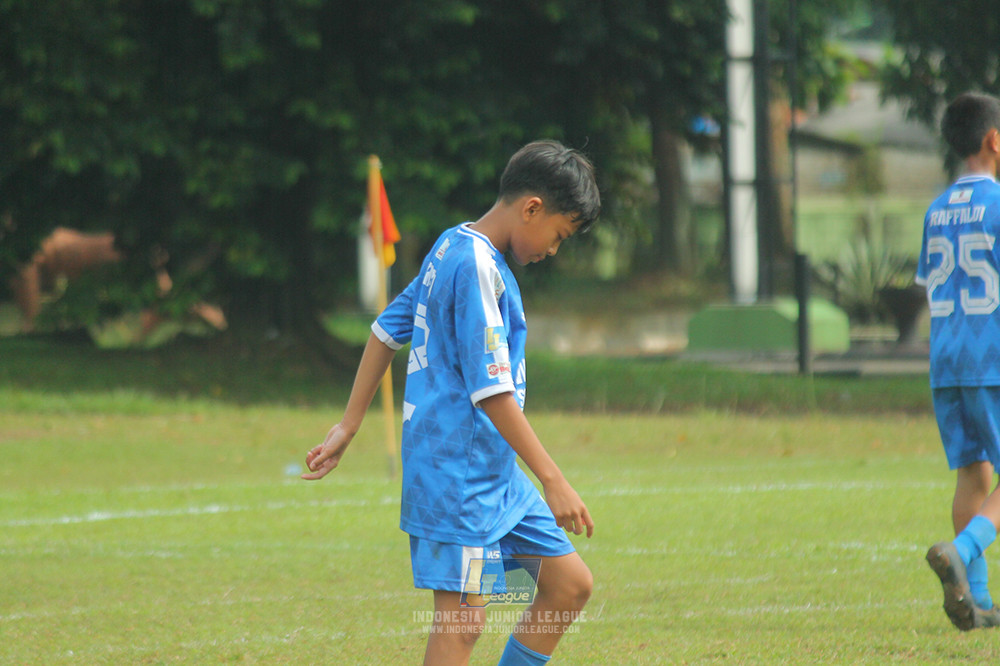 ijl big 8 champ u12 161125 wins soccer school vs binna banua fc blue
