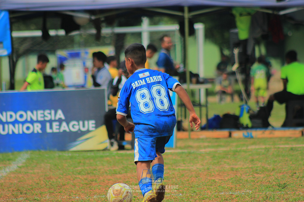 ijl big 8 champ u12 161125 wins soccer school vs binna banua fc blue