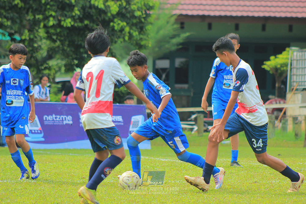 ijl big 8 champ u12 161125 wins soccer school vs binna banua fc blue