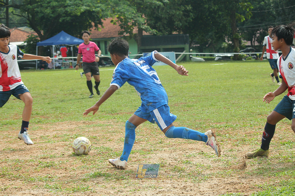 ijl big 8 champ u12 161125 wins soccer school vs binna banua fc blue