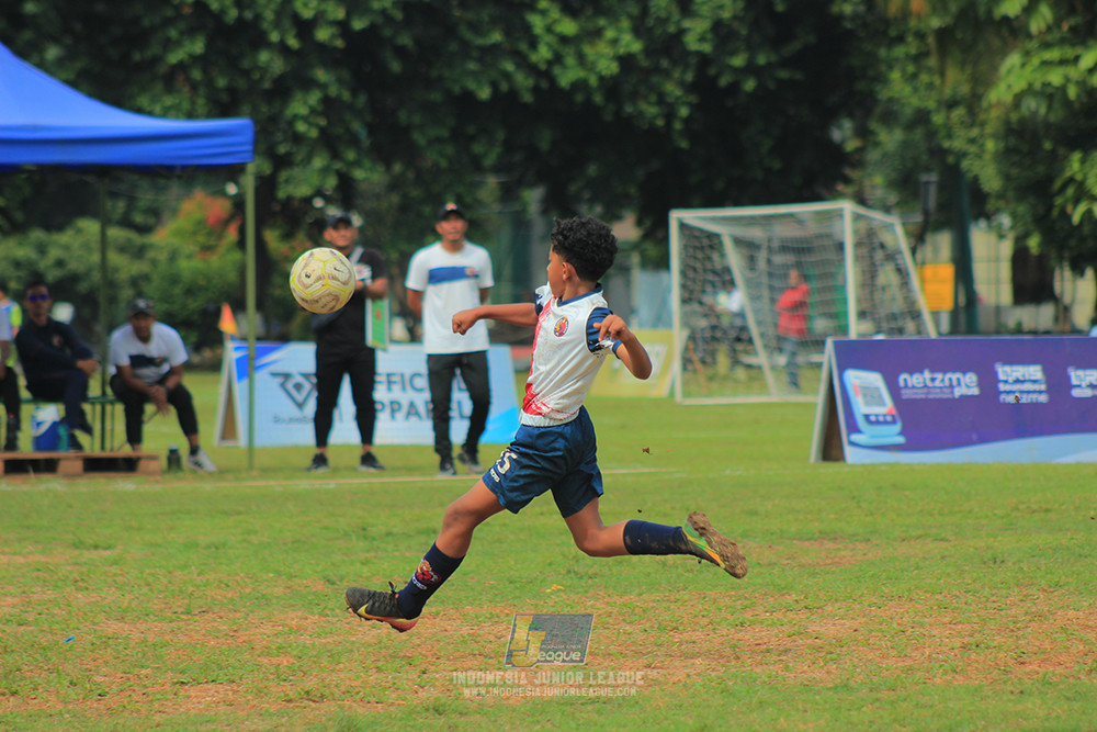 ijl big 8 champ u12 161125 wins soccer school vs binna banua fc blue