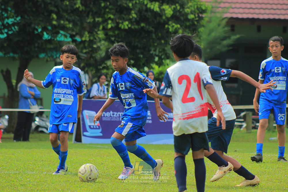ijl big 8 champ u12 161125 wins soccer school vs binna banua fc blue