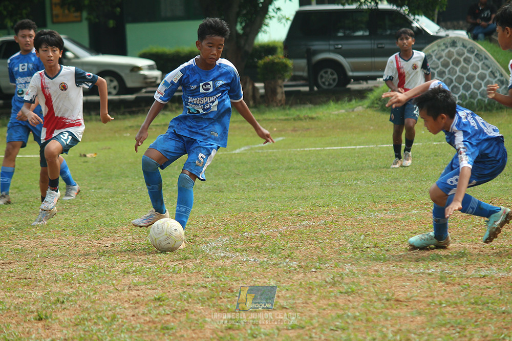ijl big 8 champ u12 161125 wins soccer school vs binna banua fc blue