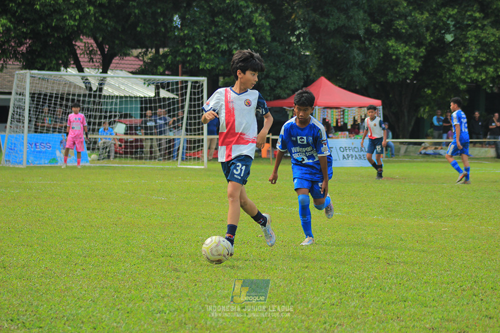 ijl big 8 champ u12 161125 wins soccer school vs binna banua fc blue