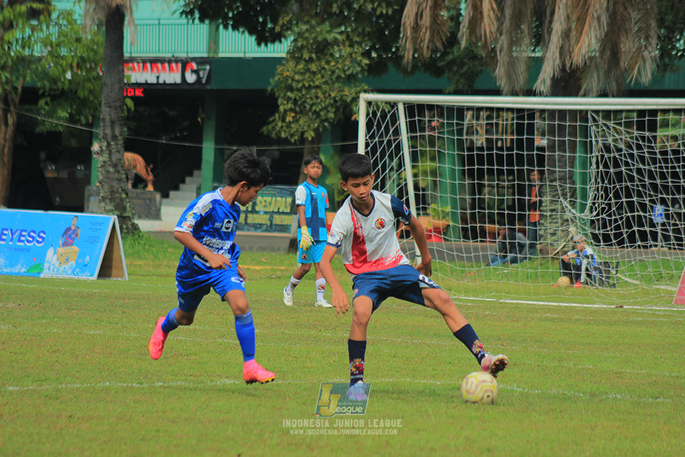 ijl big 8 champ u12 161125 wins soccer school vs binna banua fc blue