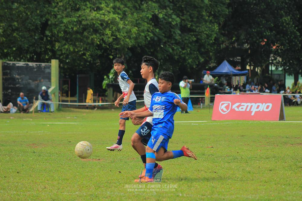 ijl big 8 champ u12 161125 wins soccer school vs binna banua fc blue