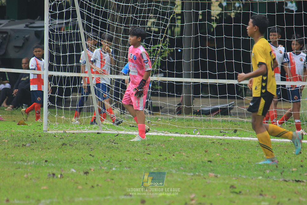 ijl big 8 champ u12 161125 wins soccer school vs newland fa