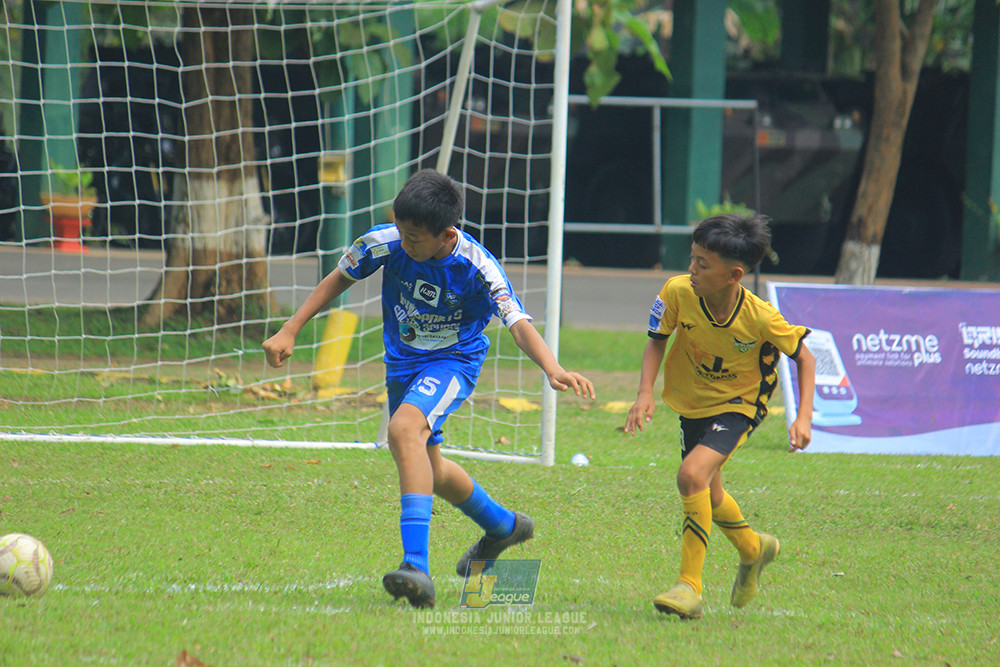 ijl big 8 champ u12 161125 wins soccer school vs newland fa