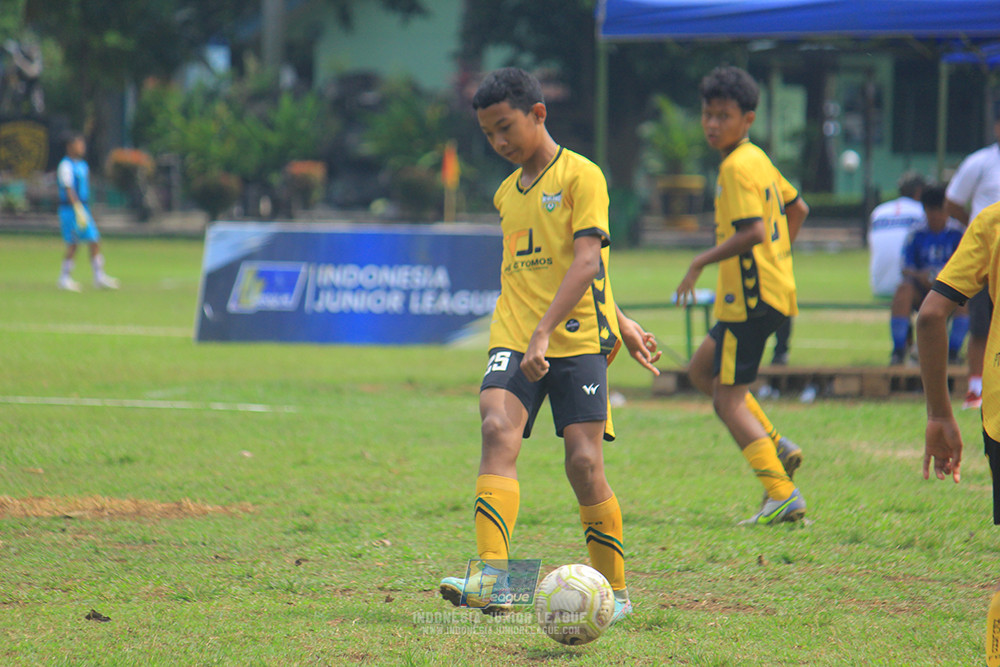 ijl big 8 champ u12 161125 wins soccer school vs newland fa
