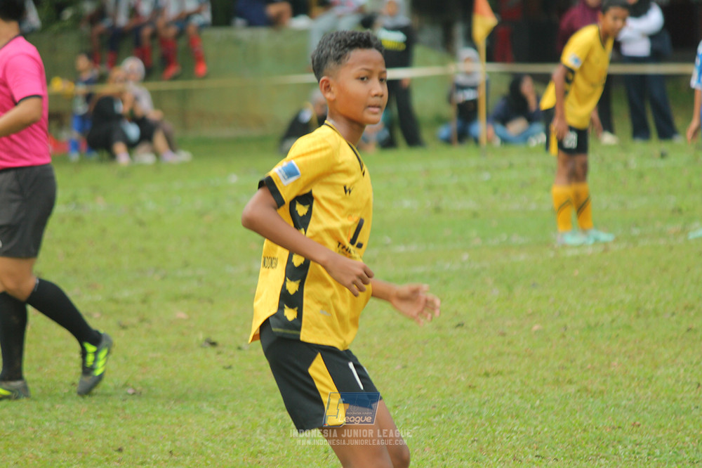 ijl big 8 champ u12 161125 wins soccer school vs newland fa