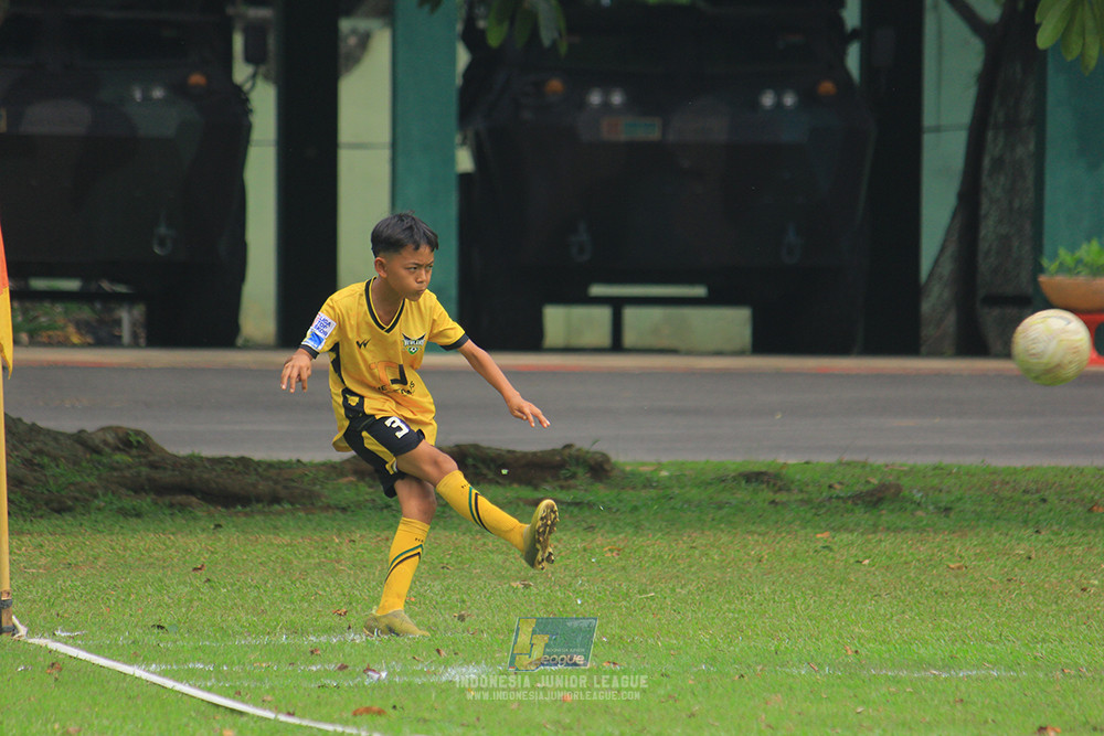 ijl big 8 champ u12 161125 wins soccer school vs newland fa