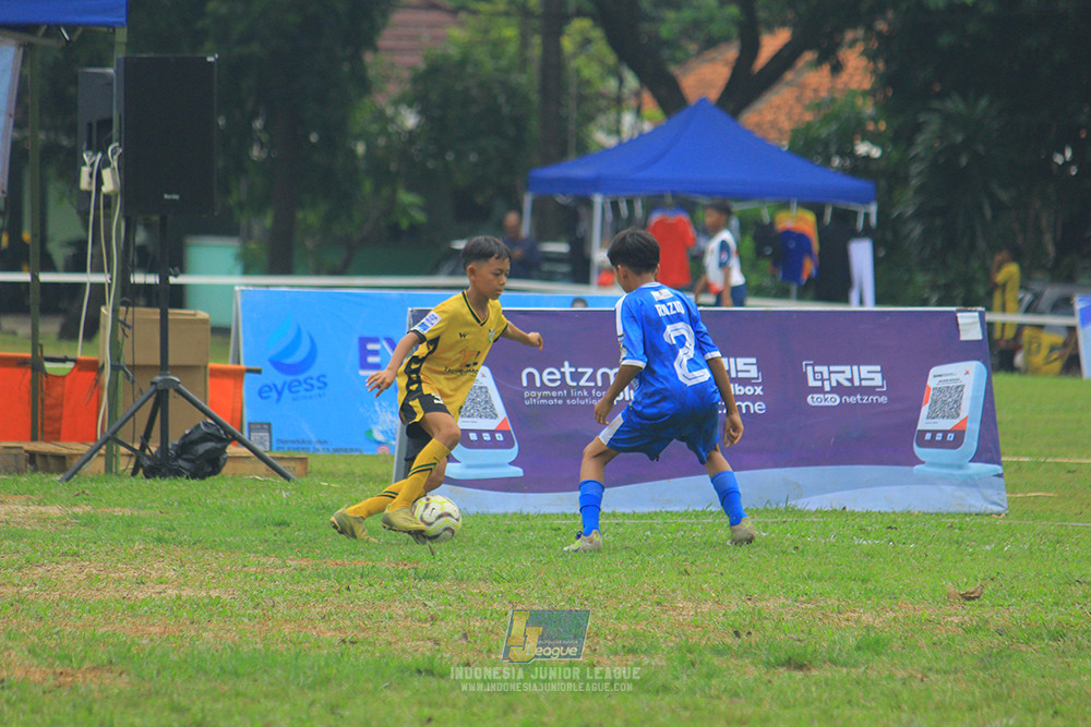 ijl big 8 champ u12 161125 wins soccer school vs newland fa