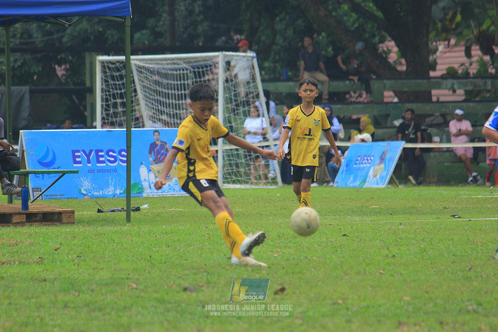 ijl big 8 champ u12 161125 wins soccer school vs newland fa