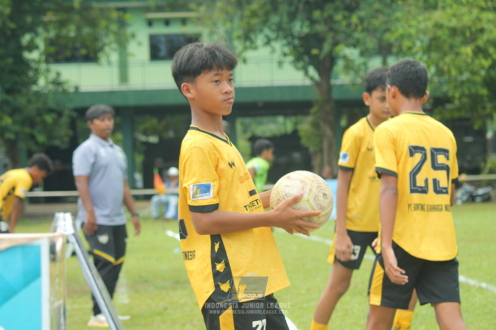 ijl big 8 champ u12 161125 wins soccer school vs newland fa