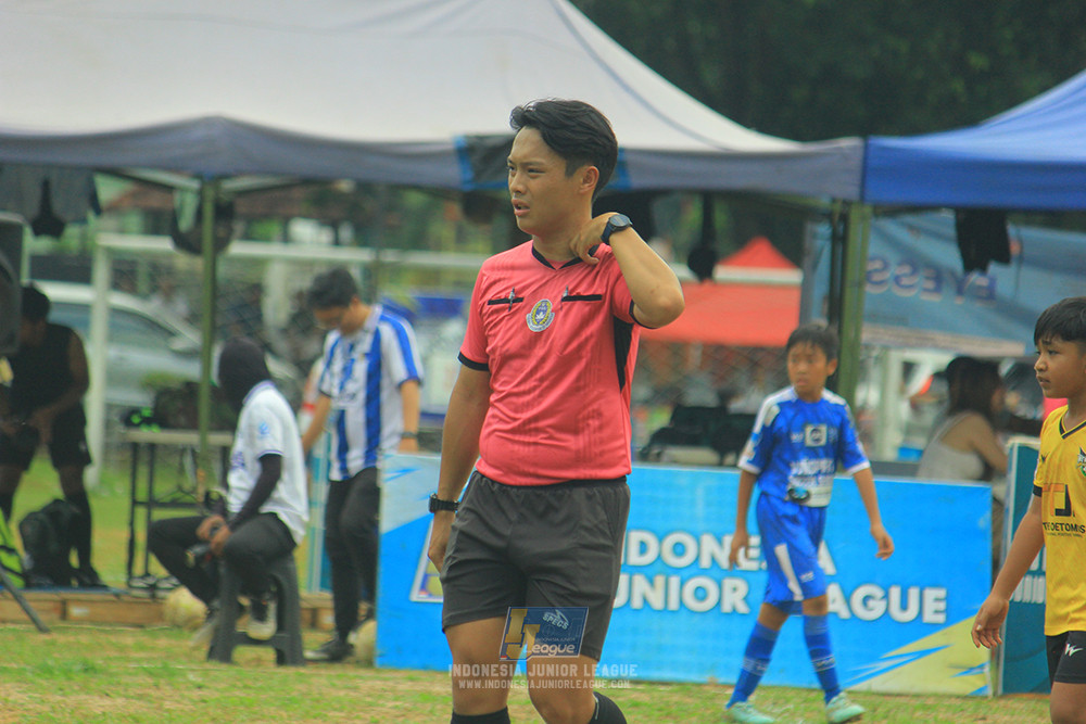 ijl big 8 champ u12 161125 wins soccer school vs newland fa