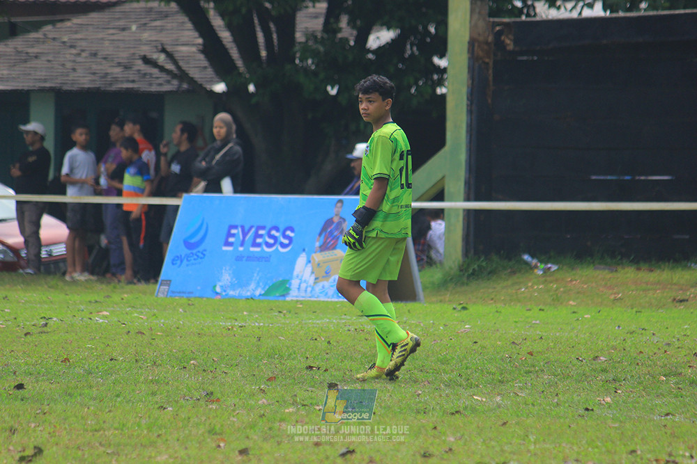 ijl big 8 champ u12 161125 wins soccer school vs newland fa